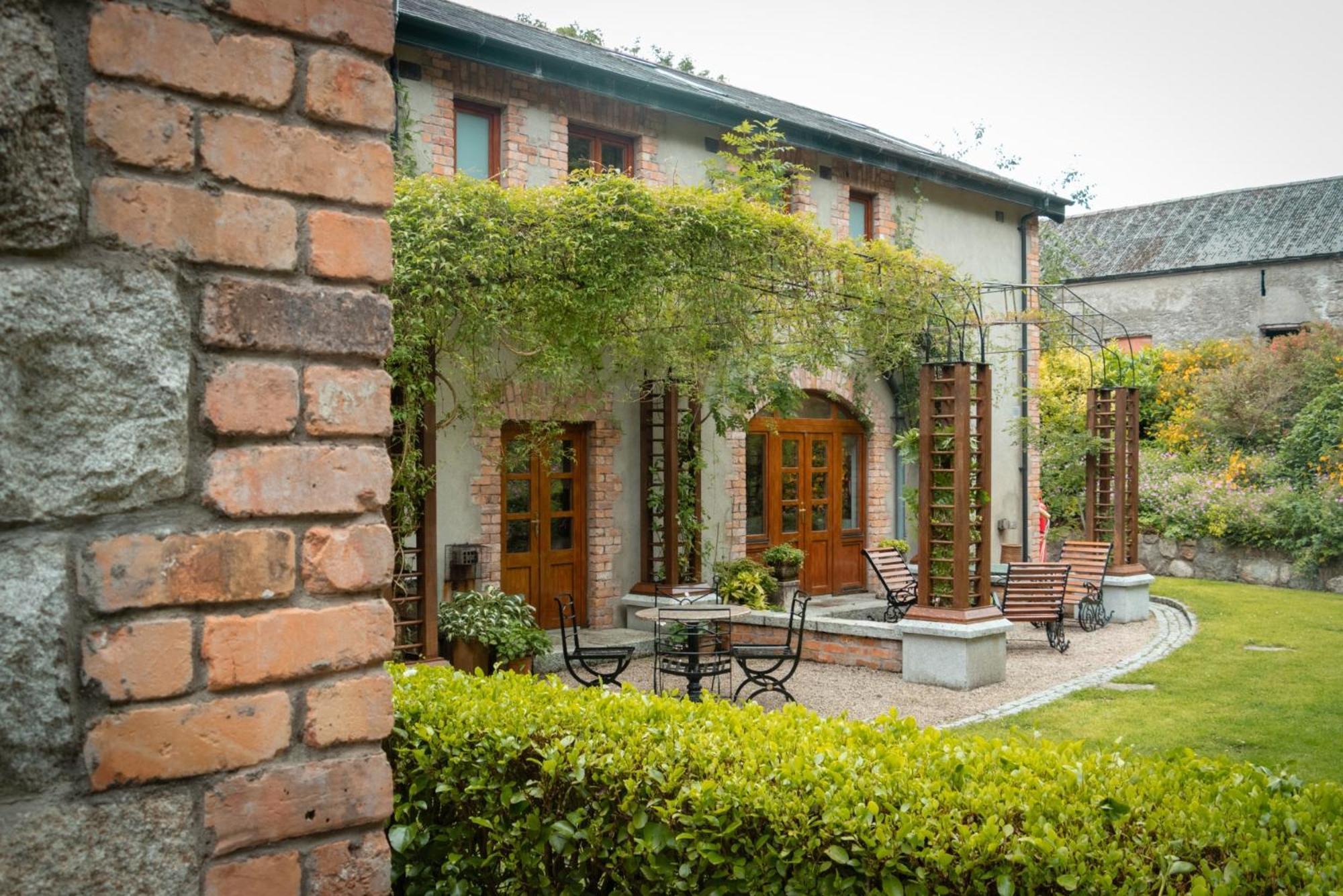 Croneybyrne Courtyard Villa Clara Exterior foto